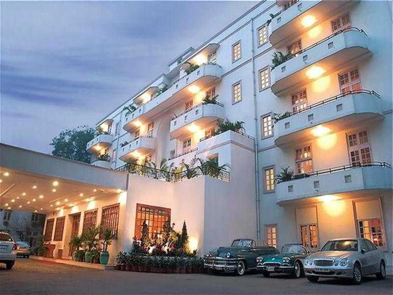 Hotel B Continental Delhi  Eksteriør billede