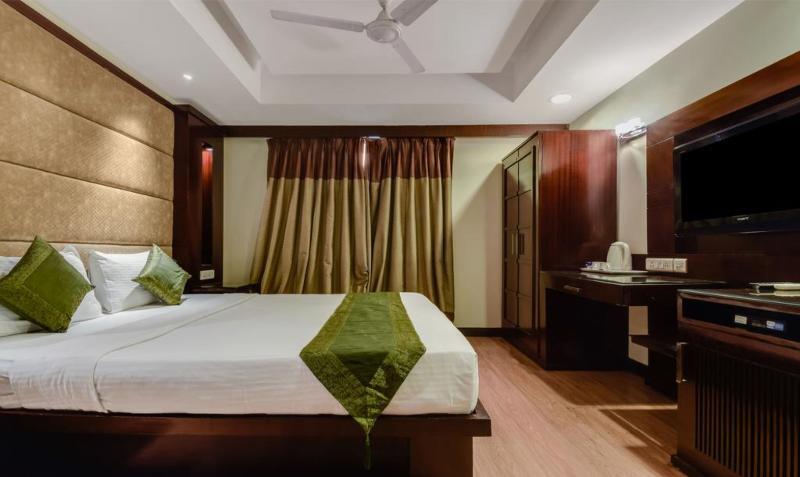 Hotel B Continental Delhi  Eksteriør billede